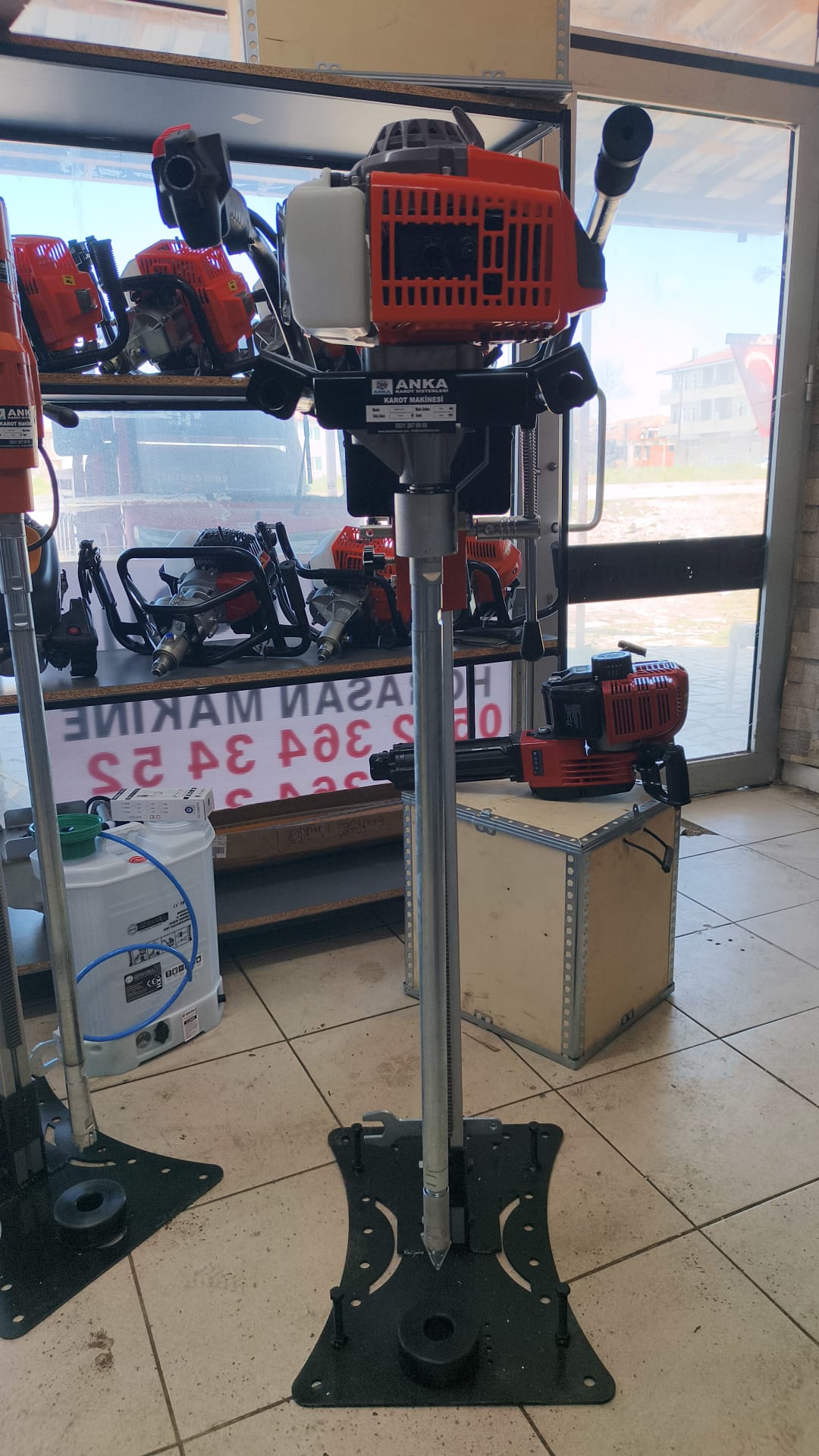 Benzinli Açılı Ayaklı Sehpalı Profosyonel Karot El Sondaj Makinesi